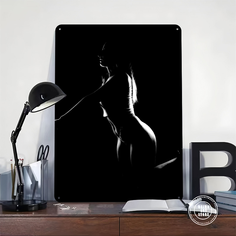 Silhouette of a Woman Metal Po - مراجعة Women Accessories Poster وسعره