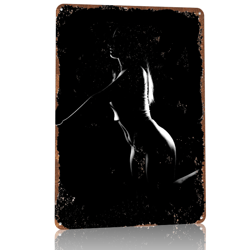 Silhouette of a Woman Metal Po - مراجعة Women Accessories Poster وسعره