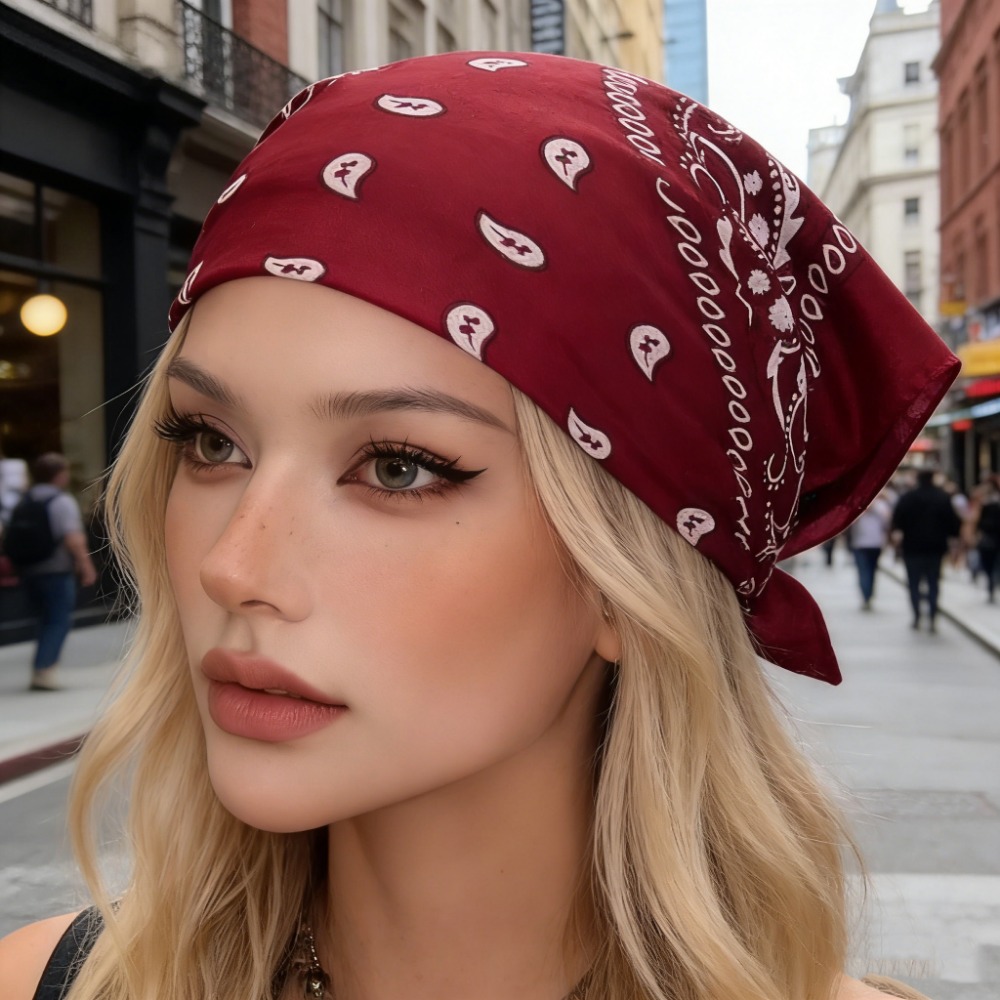 Retro Wine Red Square Bandana  - مراجعة Women'S Accessories Go Outdoors وسعره